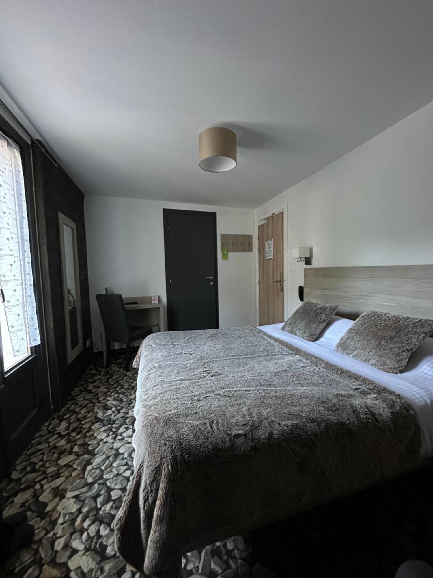Hótel-chalet-Les Mélèzes酒店3*