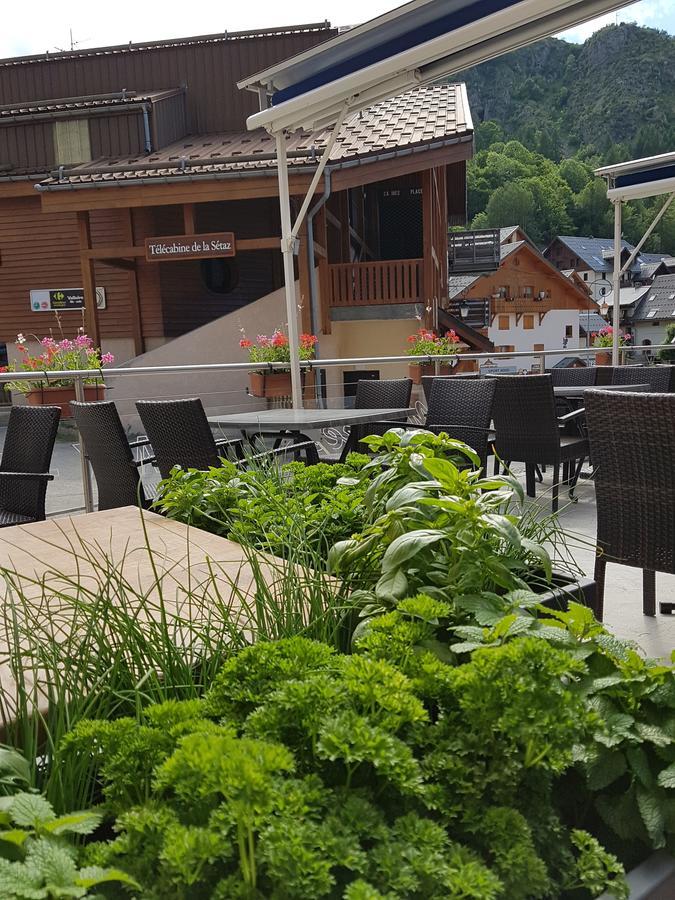 Hótel-chalet Les Mélèzes Hotel Valloire酒店